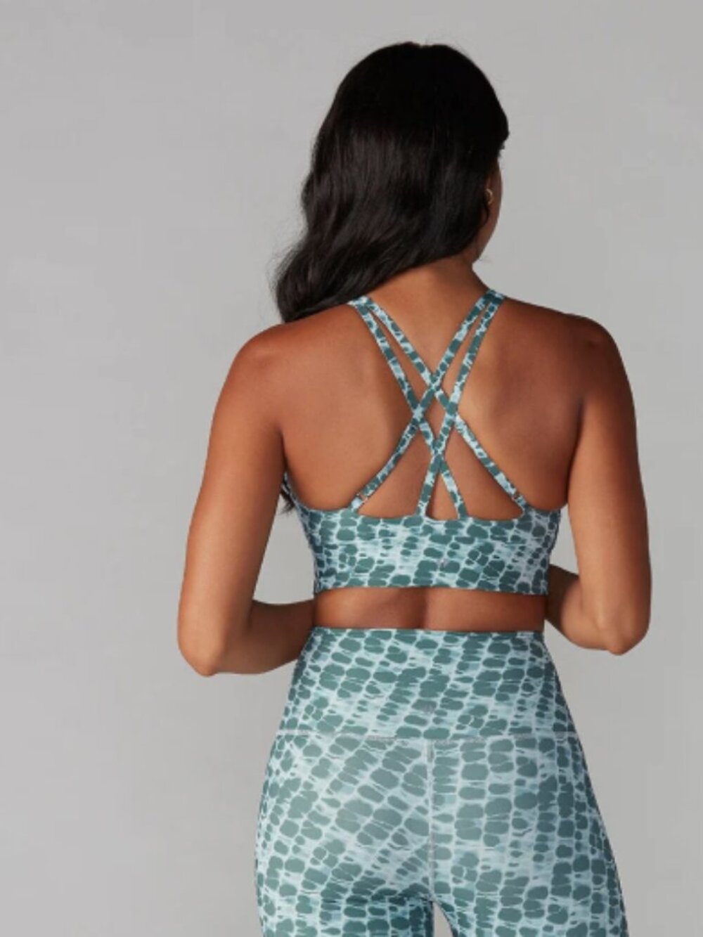 TAVI Move Bra – Blue Green Print – NWT - Picture 1 of 4